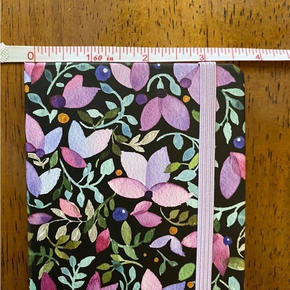 Undated planner and notebook bundle - Picture 11 of 12